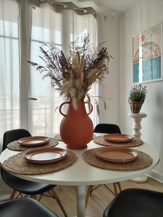 Massilia Calling Appartement Marseille Proche Metro Climatise Bien Decore Luaran gambar