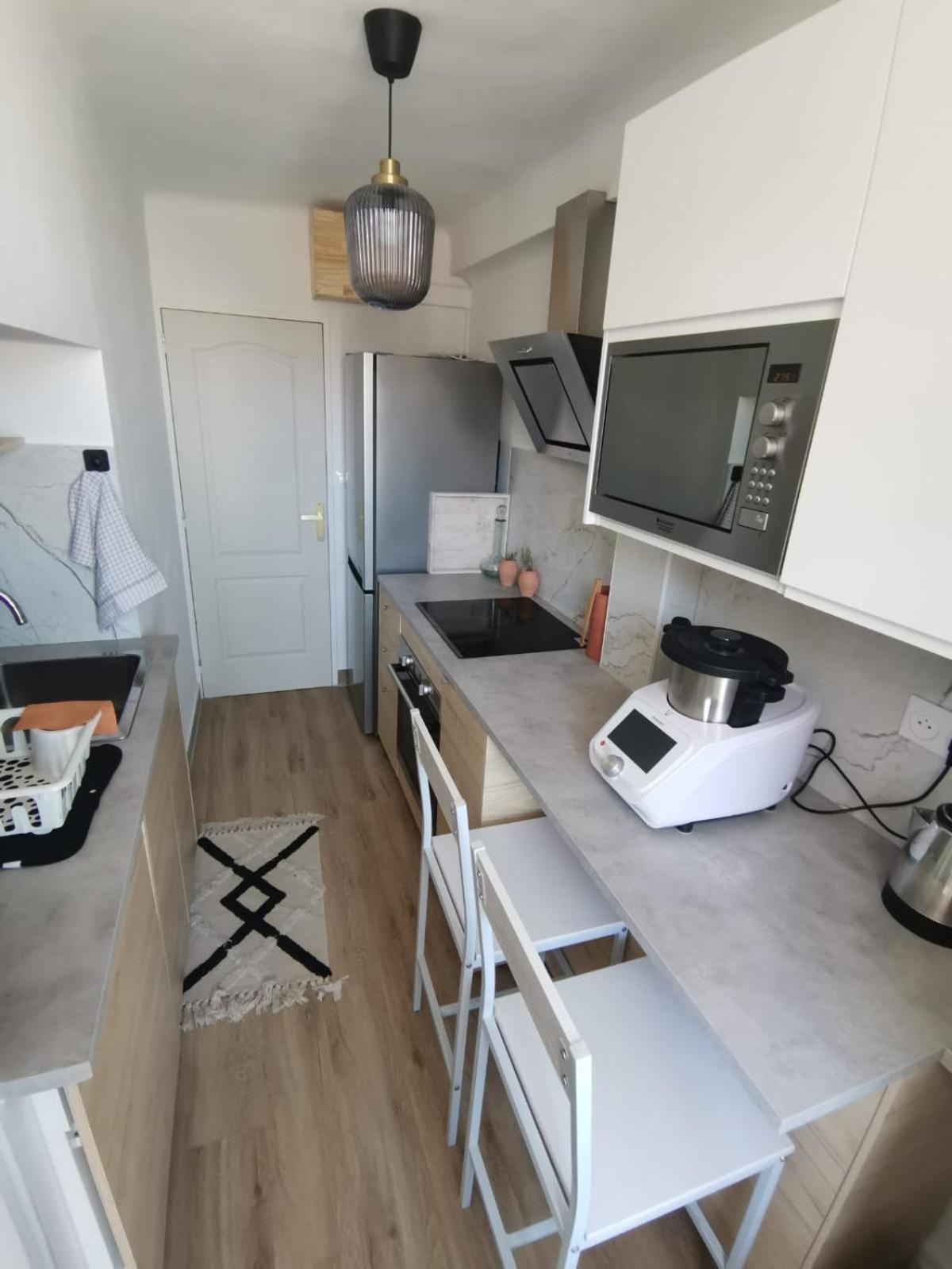 Massilia Calling Appartement Marseille Proche Metro Climatise Bien Decore Luaran gambar