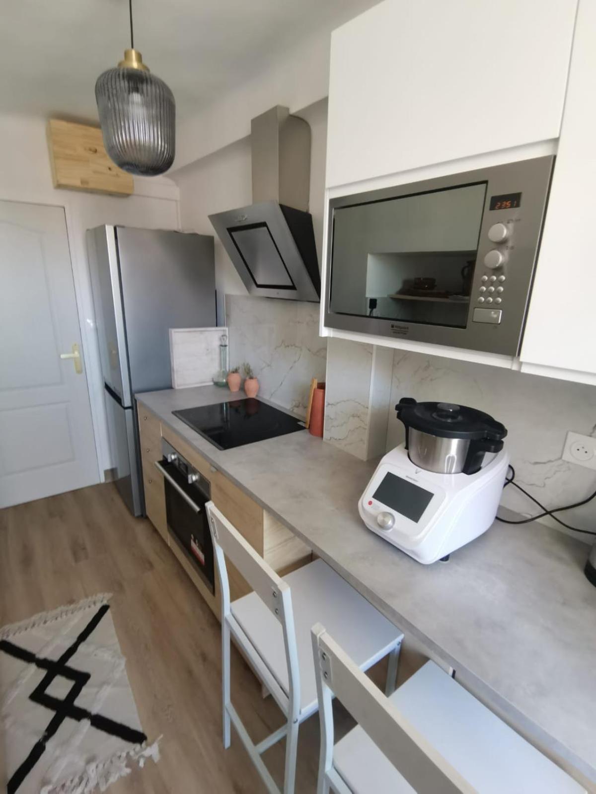 Massilia Calling Appartement Marseille Proche Metro Climatise Bien Decore Luaran gambar